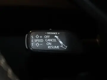 Superb 2.0 TDI SportLine 4x4-PANO-NAV-LED-AHK-