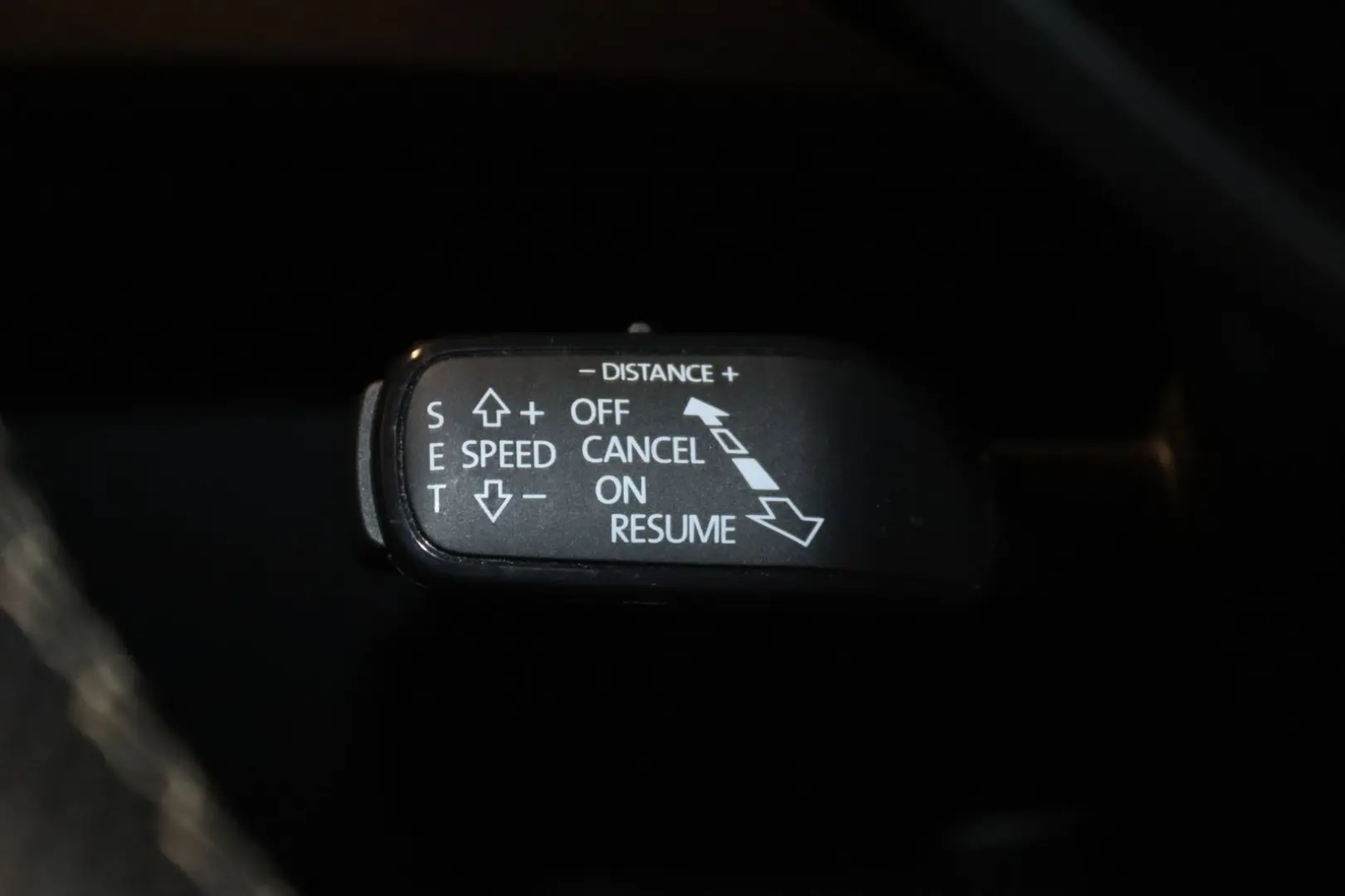 Superb 2.0 TDI SportLine 4x4-PANO-NAV-LED-AHK-