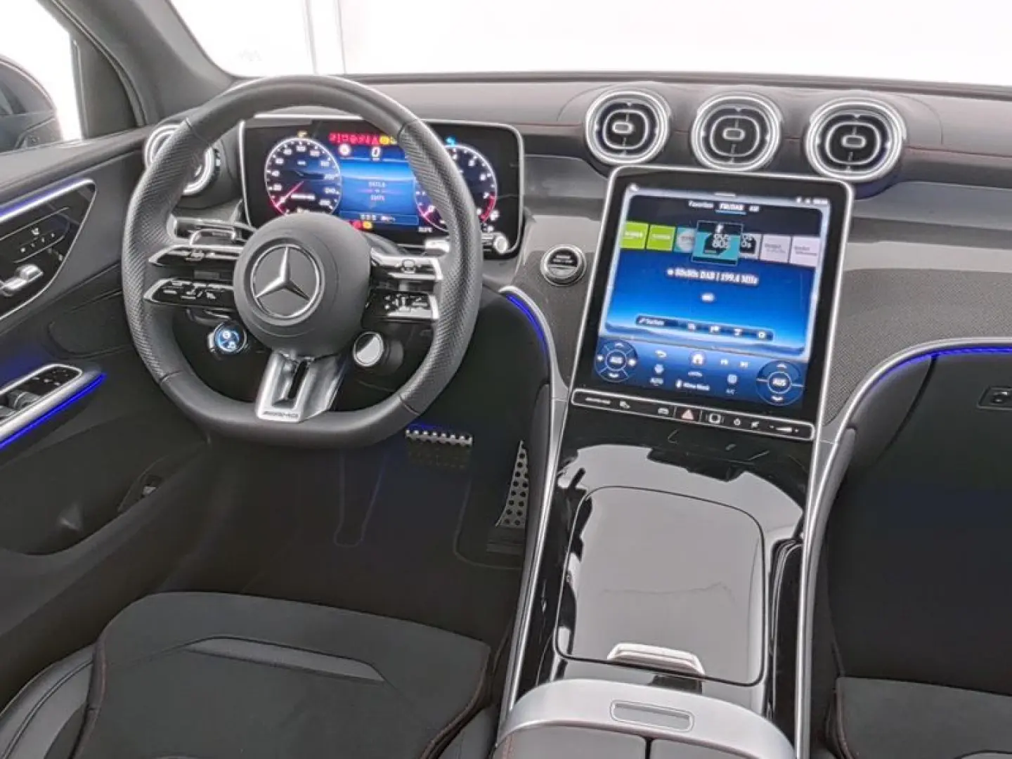 GLC 43 AMG 4M Coupé DIGITAL 360 Pano AHK Night