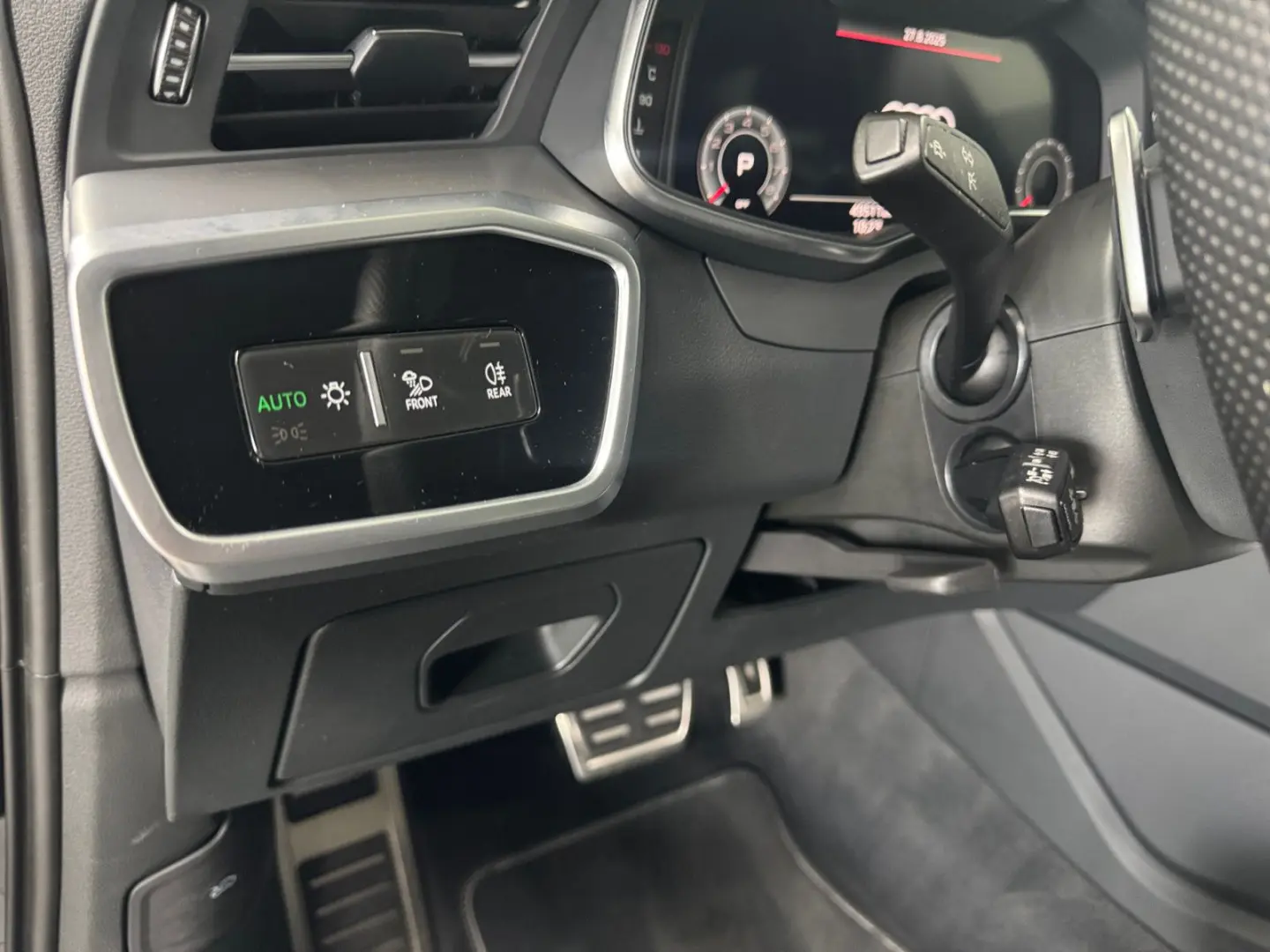 A6 Avant 45 TFSI quattro S line AHK Pano Lenkrad