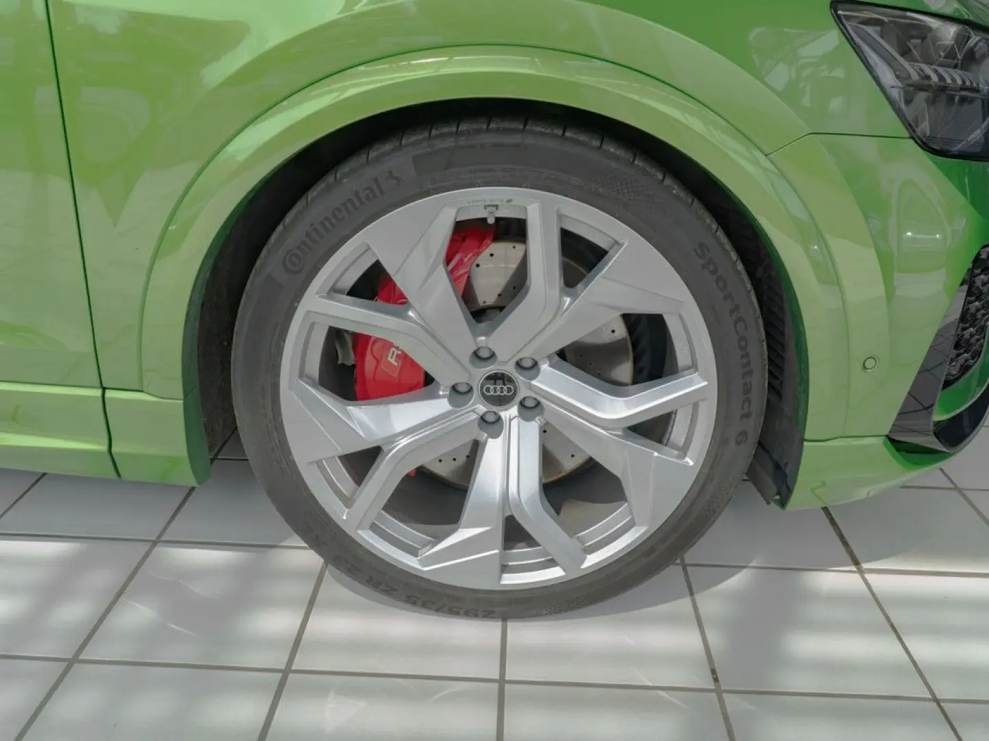 RS Q8 4.0 TFSI quattro tiptronic AHK STANDHZ. BT