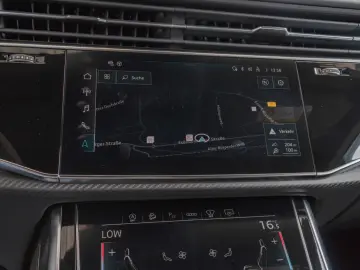 RS Q8 4.0 TFSI quattro tiptronic AHK STANDHZ. BT