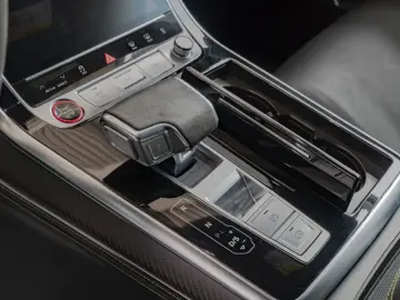 RS Q8 4.0 TFSI quattro tiptronic AHK STANDHZ. BT