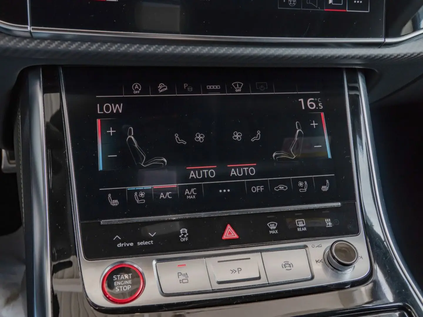 RS Q8 4.0 TFSI quattro tiptronic AHK STANDHZ. BT