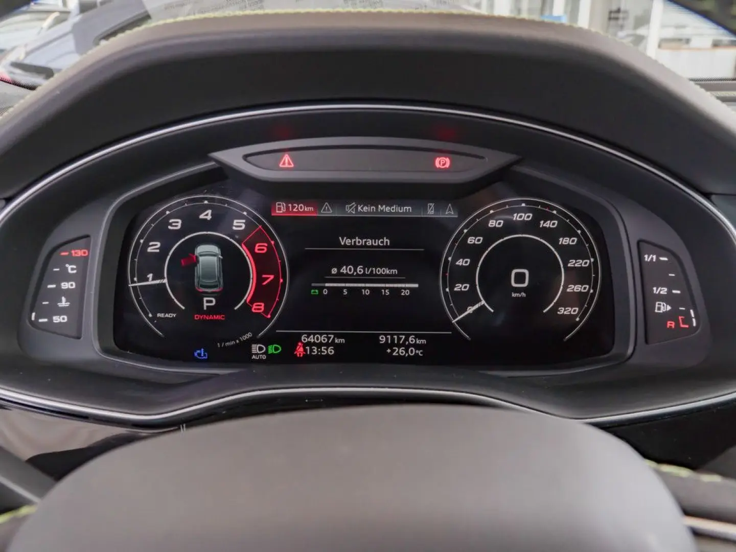 RS Q8 4.0 TFSI quattro tiptronic AHK STANDHZ. BT