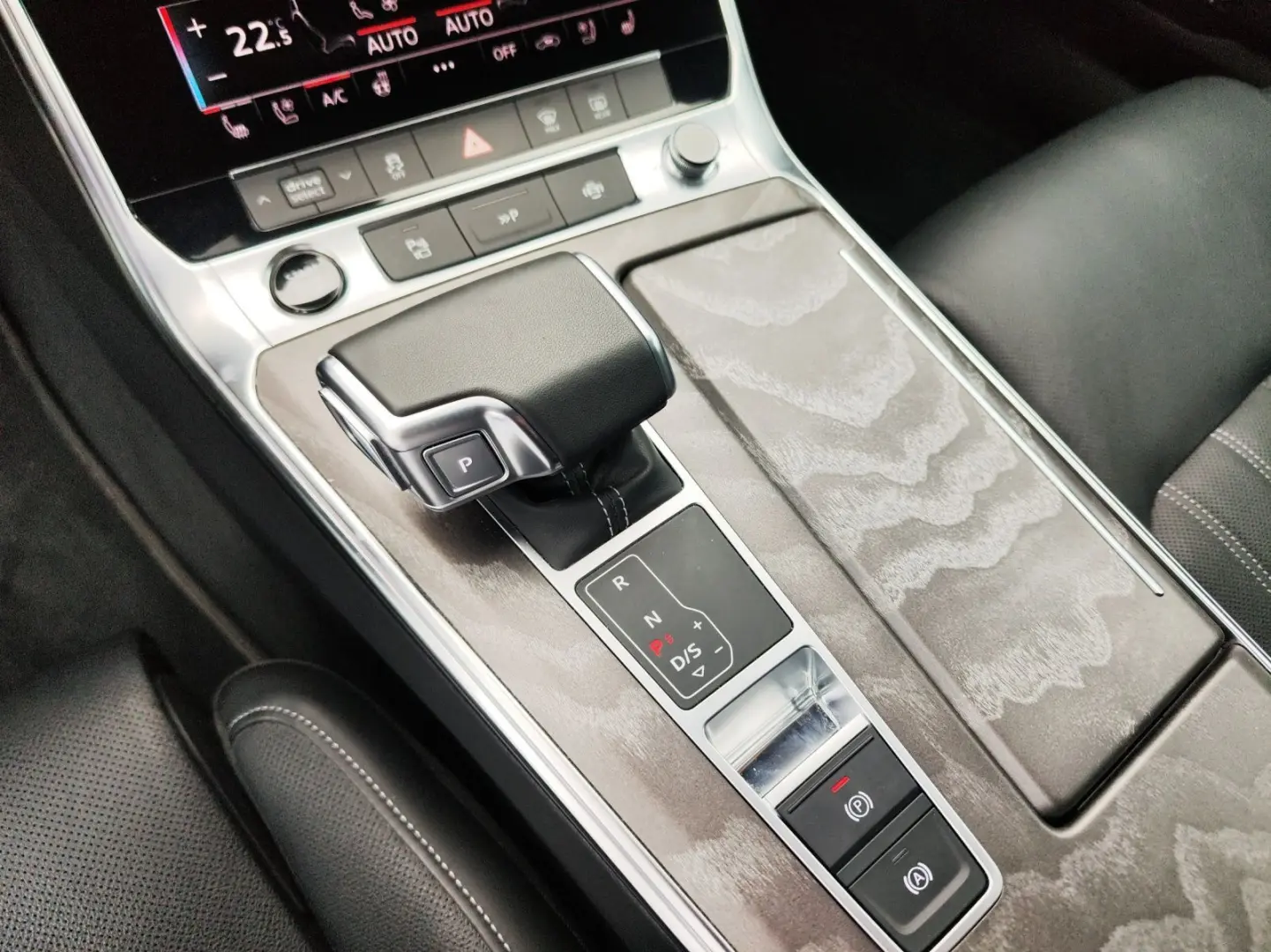 A6 55 TFSI e Q 2x S LINE UPE100 LM20 PANO BuO MA