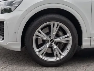 Q8 55 TFSIe Q S LINE FACELIFT  21  MATRIX