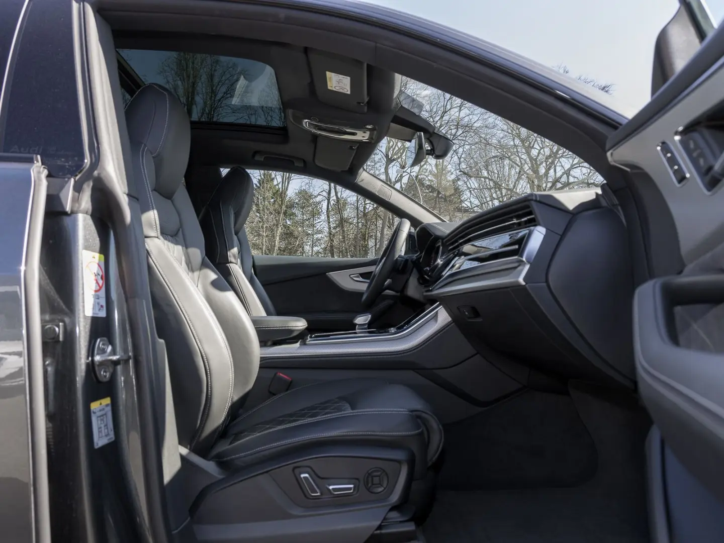 Q8 50 TDI Q 2x S LINE LM23 OPTIKPKT-SCHWARZ  BuO