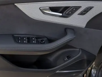 Q8 50 TDI Q 2x S LINE LM23 OPTIKPKT-SCHWARZ  BuO