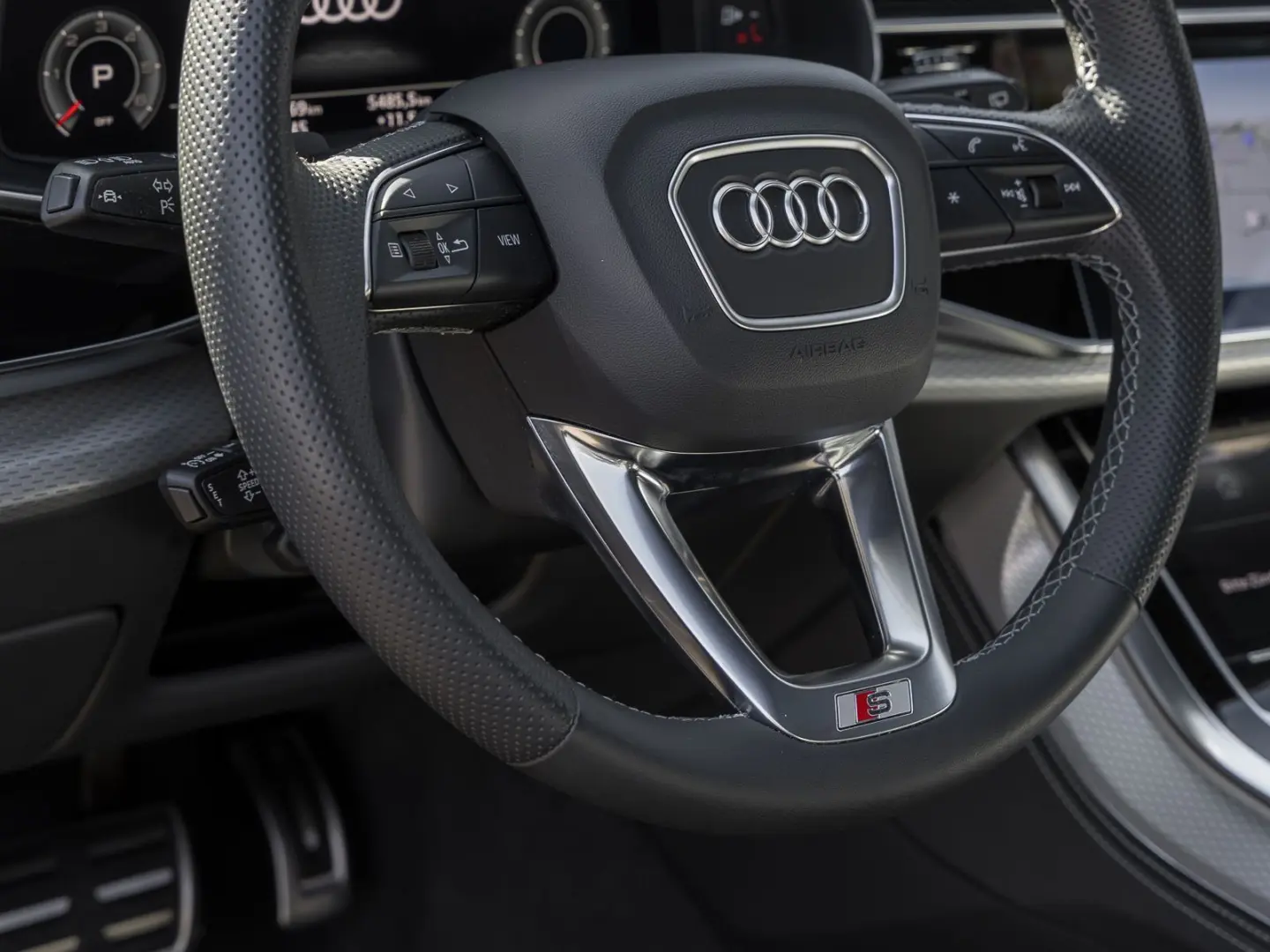 Q8 50 TDI Q 2x S LINE LM23 OPTIKPKT-SCHWARZ  BuO