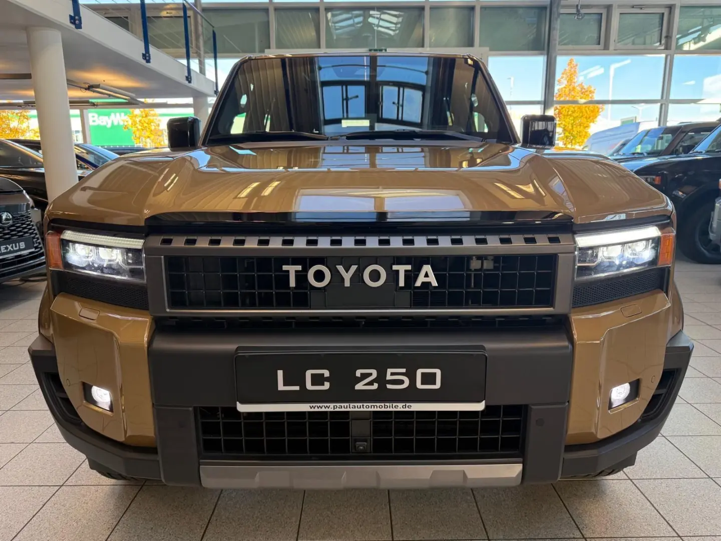 LC 250 - TEC EDITION-7-SEATS-PANORAMA-HEADUP-JBL