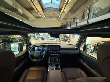 LC 250 - TEC EDITION-7-SEATS-PANORAMA-HEADUP-JBL