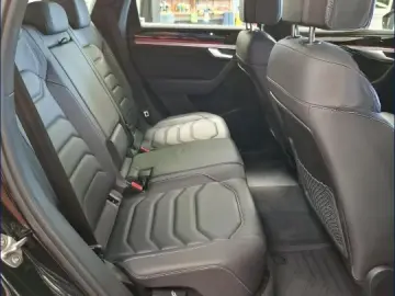 Volkswagen Touareg R-Line 4Motion LED Navi Leder