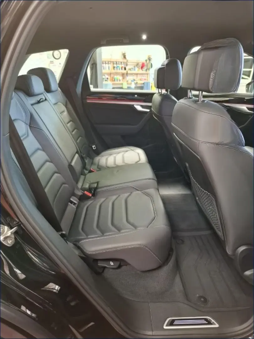 Volkswagen Touareg R-Line 4Motion LED Navi Leder