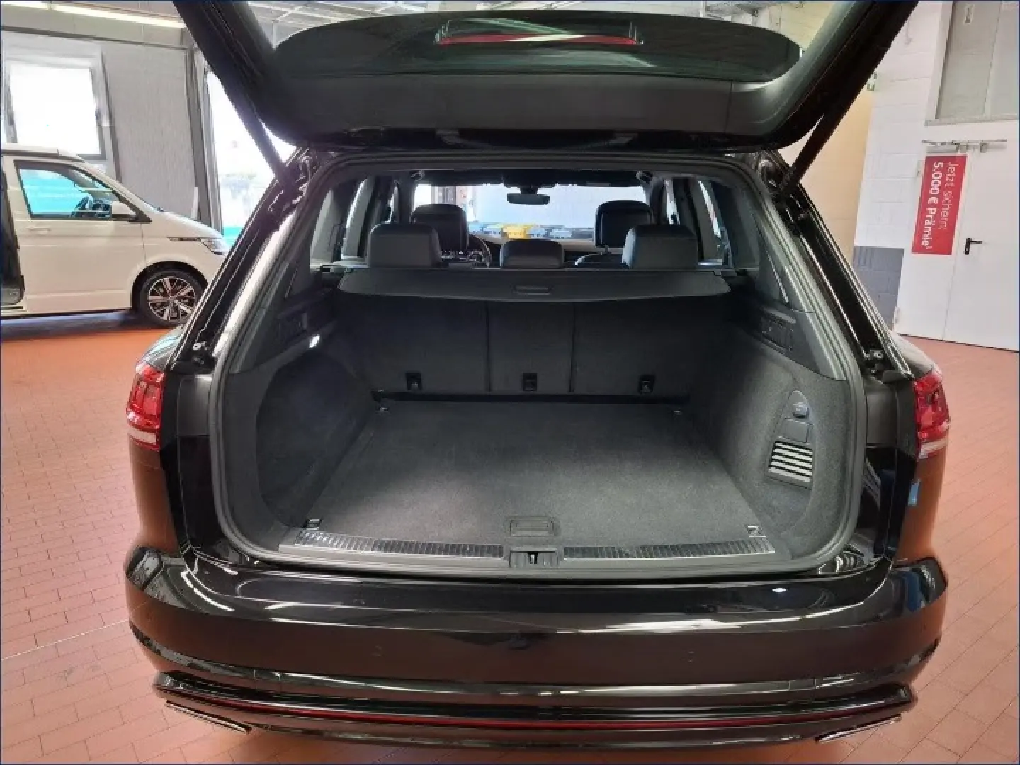 Volkswagen Touareg R-Line 4Motion LED Navi Leder