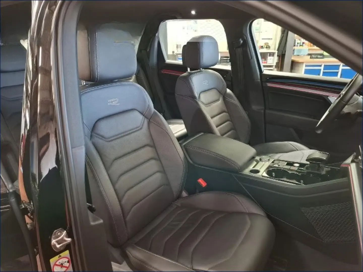 Volkswagen Touareg R-Line 4Motion LED Navi Leder