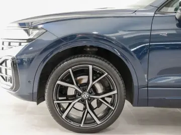 Touareg 3.0 TDI 4M DSG R-Line AHK StdHzg Matrix
