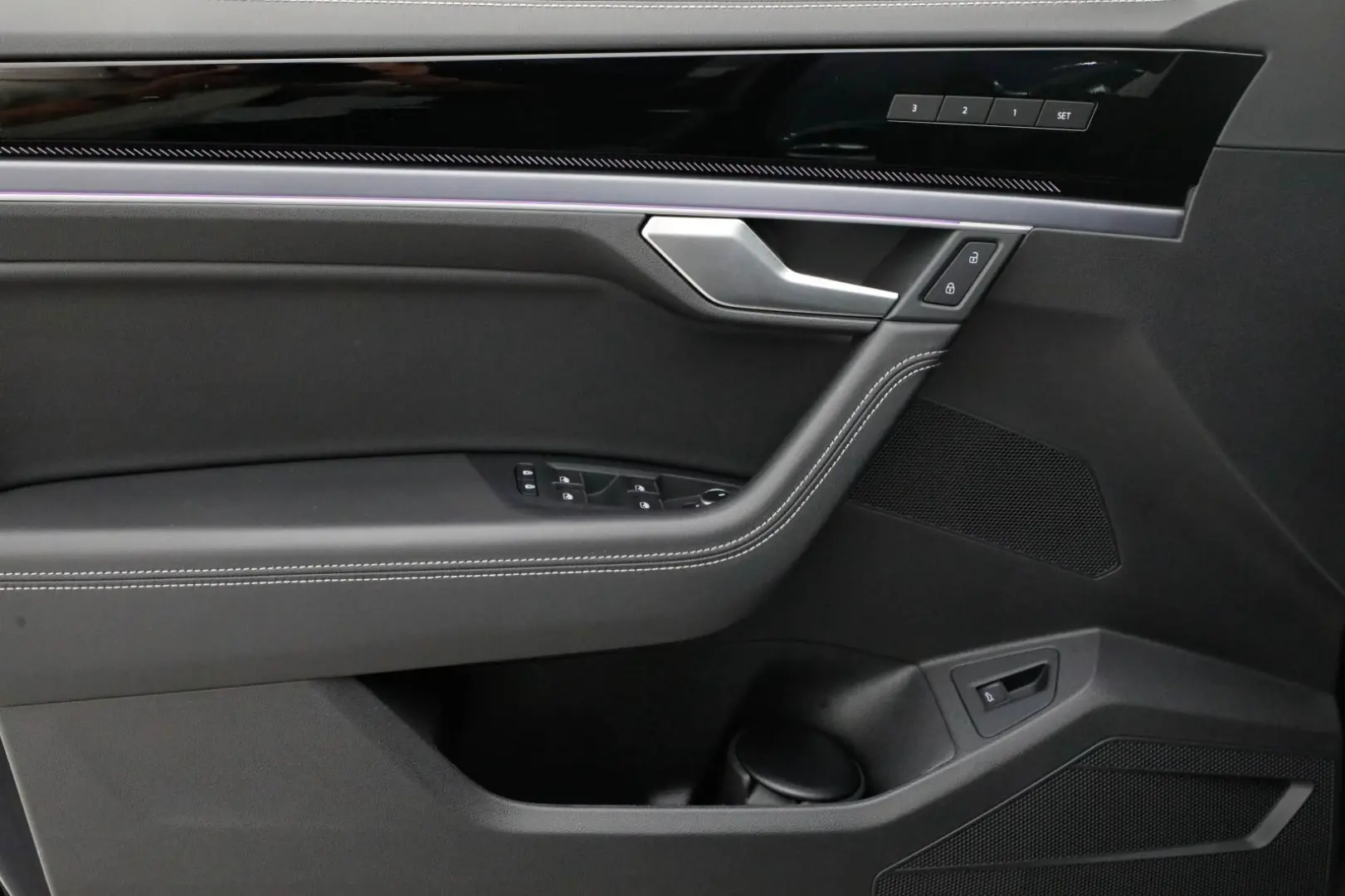 Touareg 3.0 TDI 4M DSG R-Line AHK StdHzg Matrix