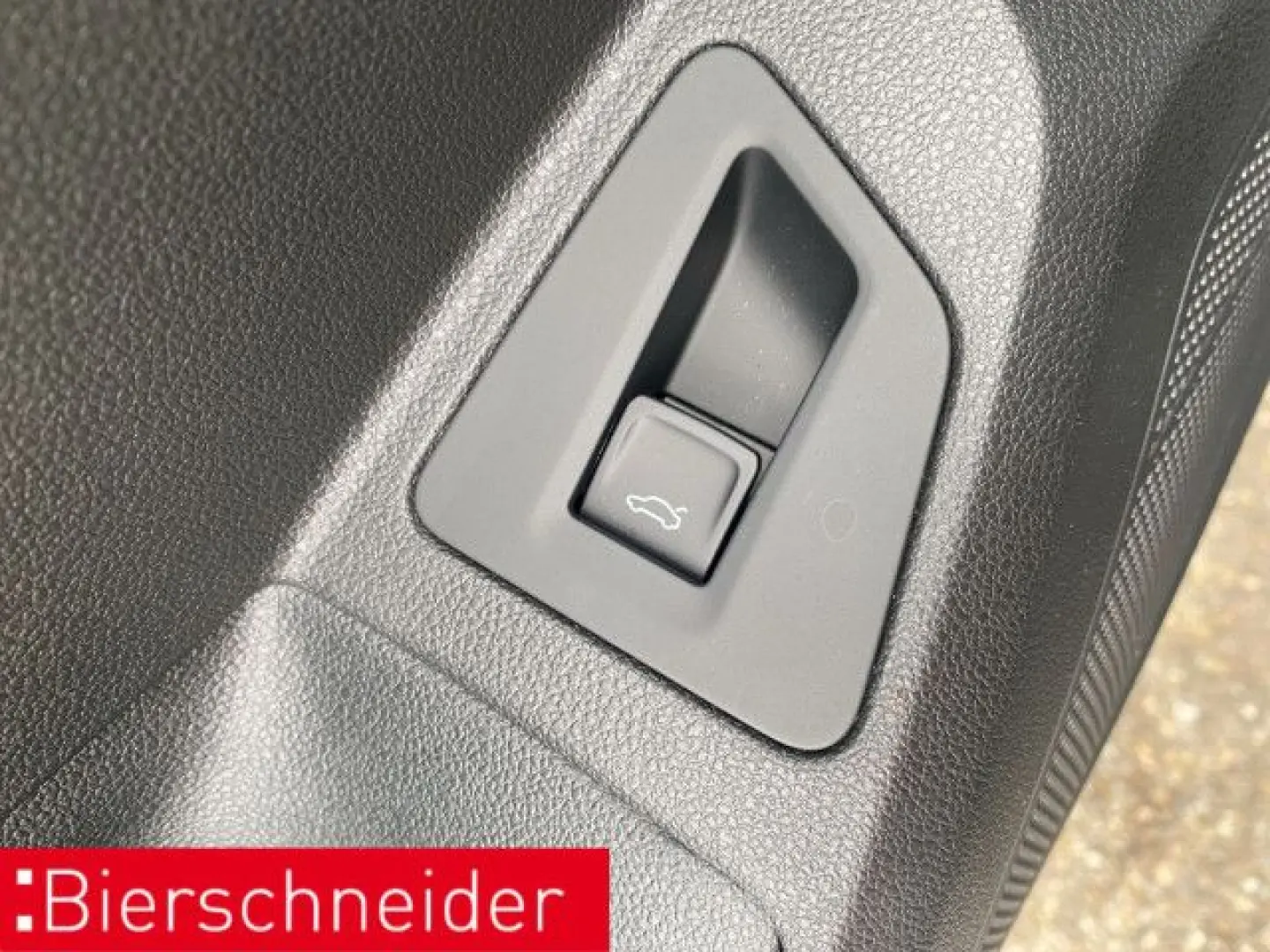 Touareg 3.0 TDI R-Line AHK PANO HuD 360