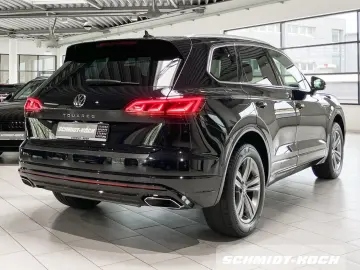 Touareg 3.0 V6 TDI R-Line 4M Tiptronic LEDER DAB