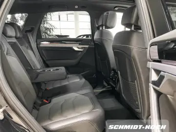 Touareg 3.0 V6 TDI R-Line 4M Tiptronic LEDER DAB