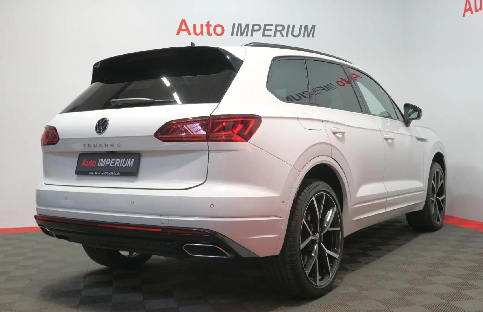 Touareg R-Line 4Motion3.0 TSI IQ.Light PANO LUFT