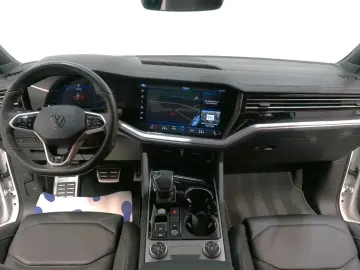 Touareg R-Line 4Motion3.0 TSI IQ.Light PANO LUFT