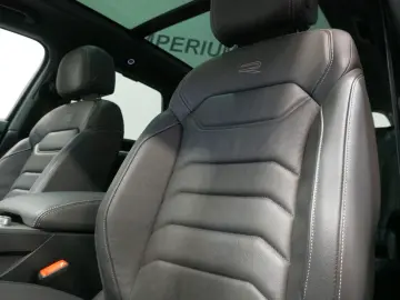 Touareg R-Line 4Motion3.0 TSI IQ.Light PANO LUFT
