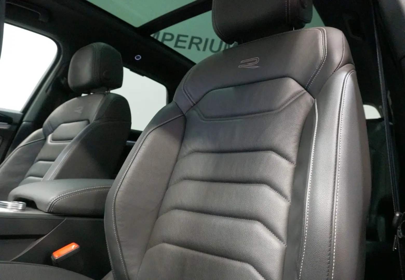 Touareg R-Line 4Motion3.0 TSI IQ.Light PANO LUFT