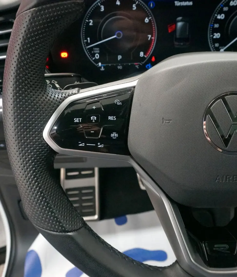 Touareg R-Line 4Motion3.0 TSI IQ.Light PANO LUFT