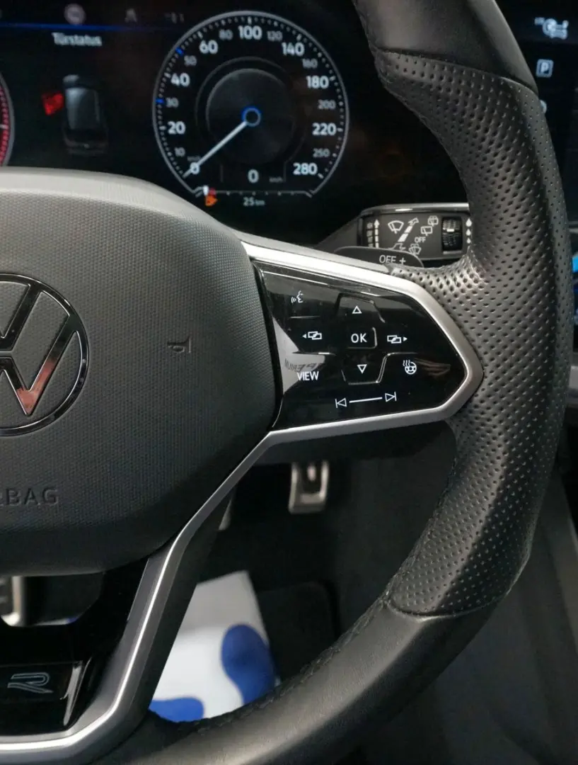 Touareg R-Line 4Motion3.0 TSI IQ.Light PANO LUFT