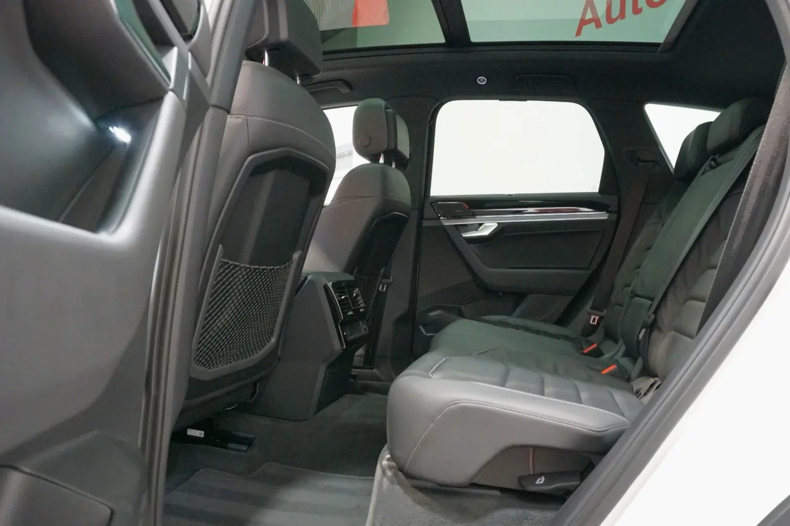 Touareg R-Line 4Motion3.0 TSI IQ.Light PANO LUFT