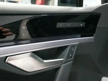 Touareg R-Line 4Motion3.0 TSI IQ.Light PANO LUFT