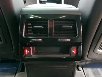 Touareg R-Line 4Motion3.0 TSI IQ.Light PANO LUFT