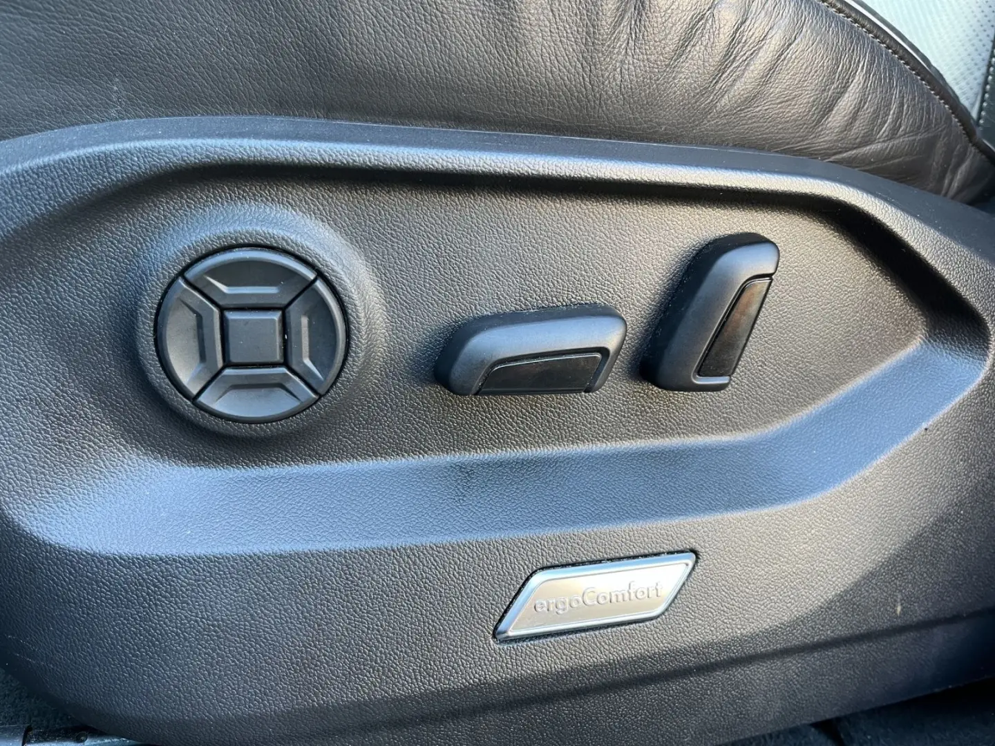 Touareg 3.0 V6 TDI DSG R-Line 4Motion Navi Pano