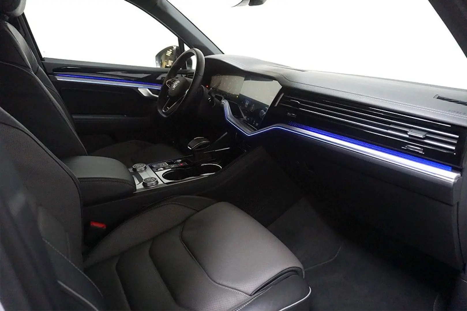 Touareg 3.0TDI Tiptr R-Line 4M Virtual AHJK Pano