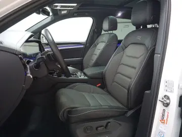 Touareg 3.0TDI Tiptr R-Line 4M Virtual AHJK Pano