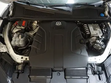 Touareg 3.0TDI Tiptr R-Line 4M Virtual AHJK Pano