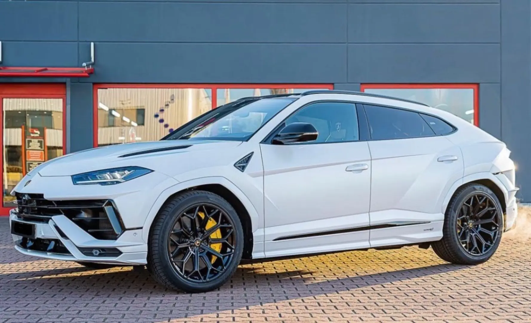 Urus S 4.0 V8  B&O HUD TV  Carbon Interieur