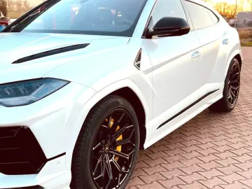 Urus S 4.0 V8  B&O HUD TV  Carbon Interieur