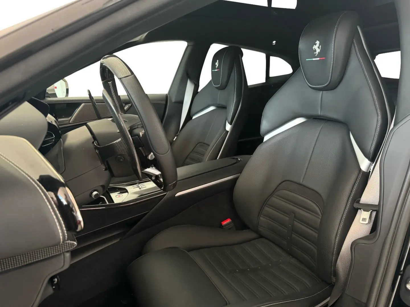 Purosangue      Ferrari Frankfurt