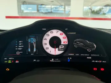 Purosangue      Ferrari Frankfurt