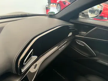 Purosangue      Ferrari Frankfurt