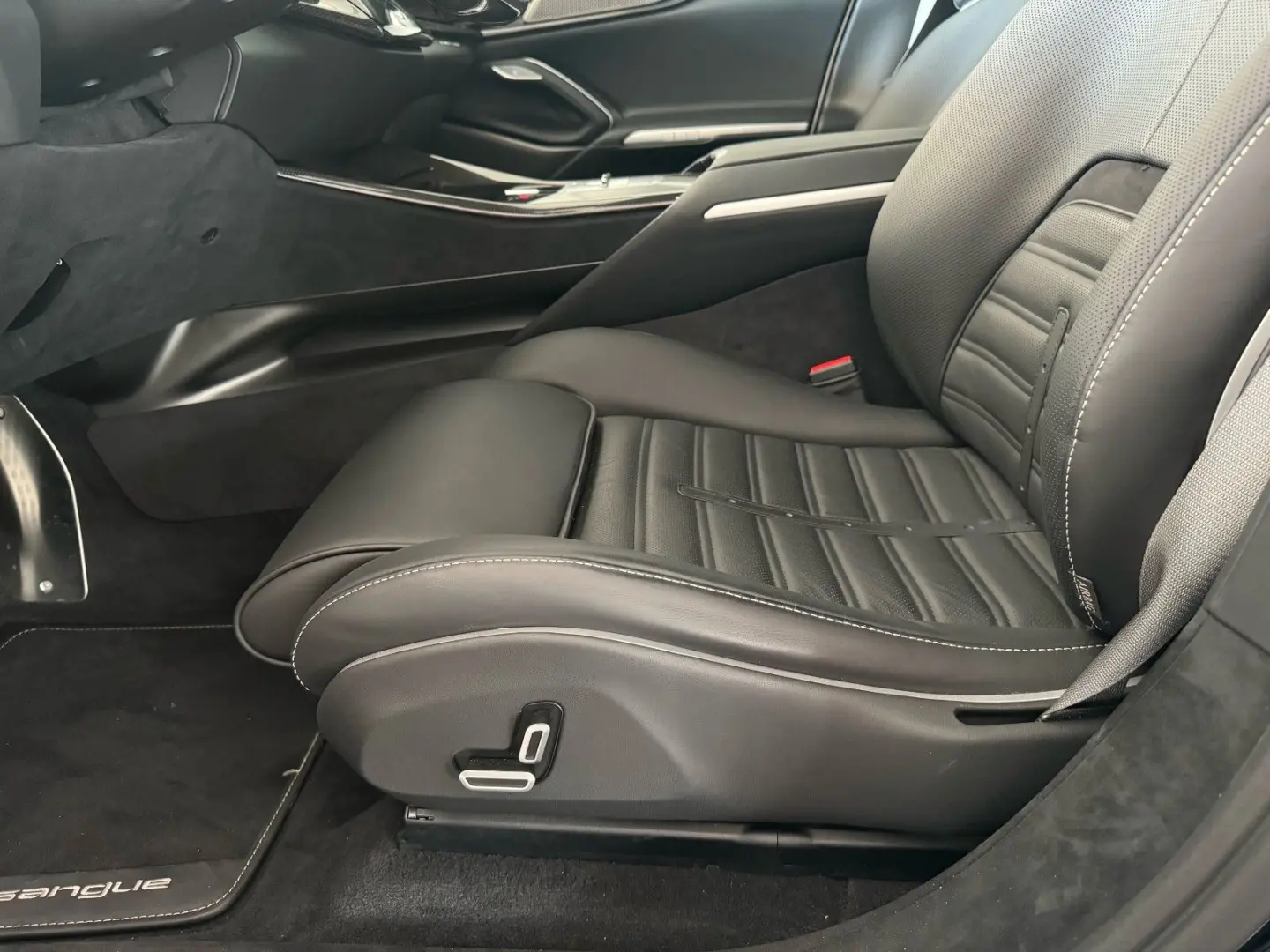 Purosangue      Ferrari Frankfurt