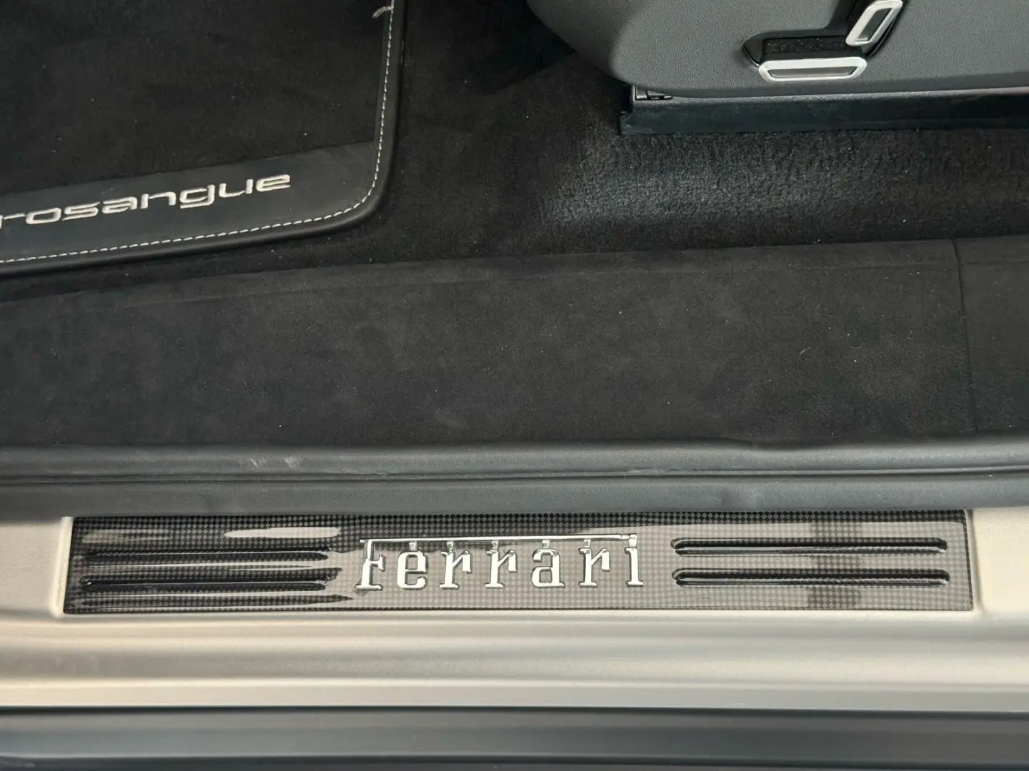 Purosangue      Ferrari Frankfurt