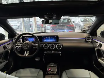 A 220d AMG DISTR STDHZ HUD PANO MBEAM NIGHT 360