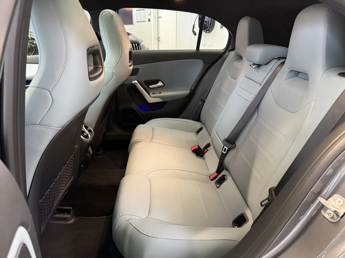 A 220d AMG DISTR STDHZ HUD PANO MBEAM NIGHT 360