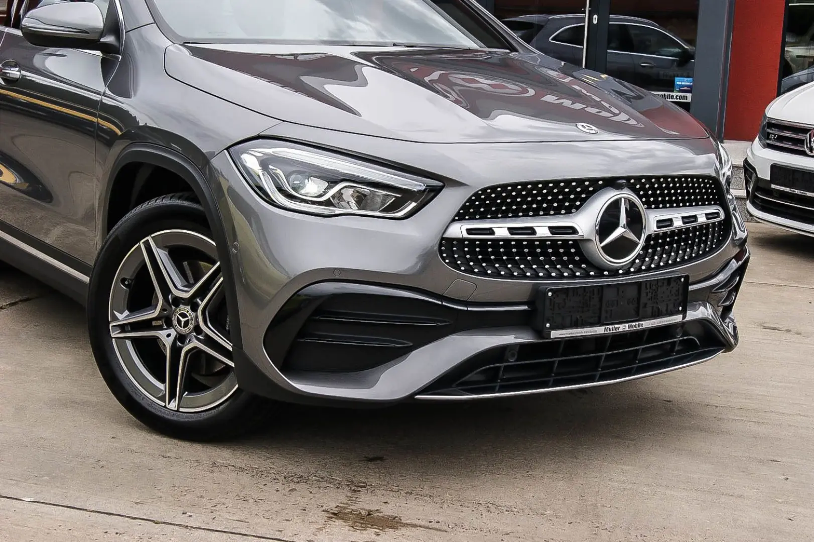 GLA 250 e AMG MBUX PANORAMA LEDER ANHZV