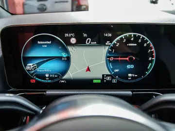 GLA 250 e AMG MBUX PANORAMA LEDER ANHZV