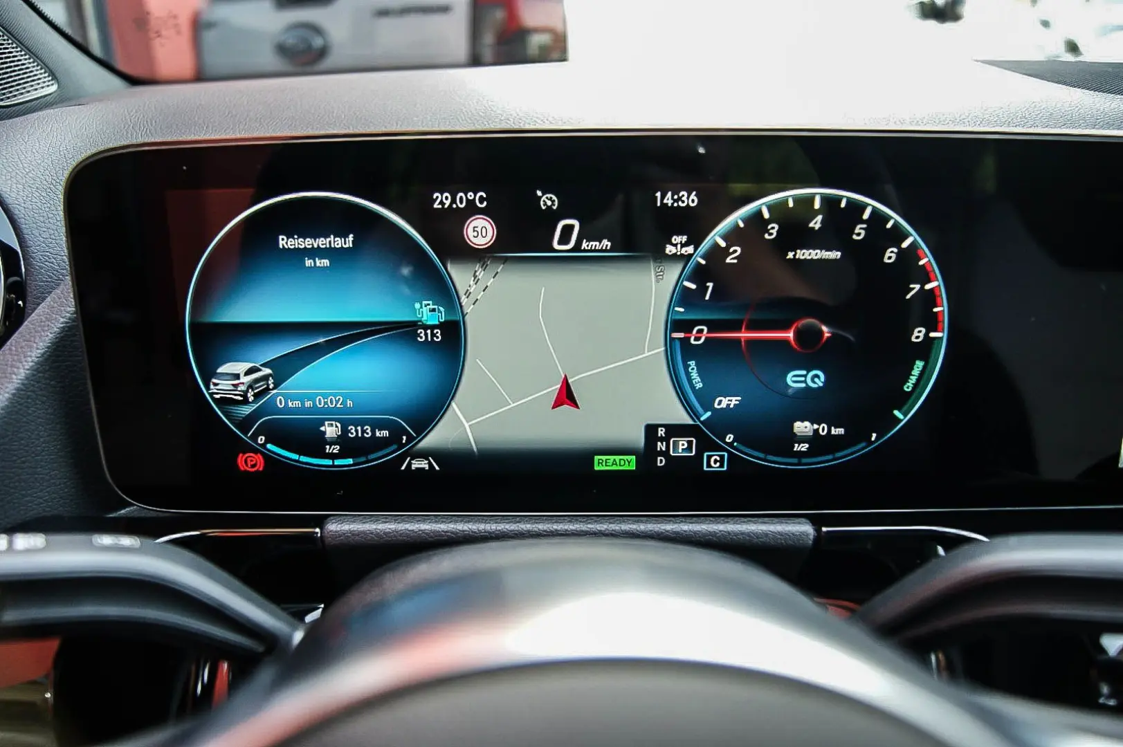 GLA 250 e AMG MBUX PANORAMA LEDER ANHZV